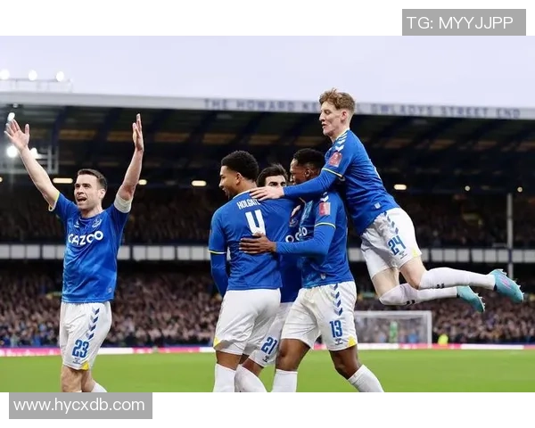 马尔基尼奥斯：从新星崛起到足球世界的防线领袖之路